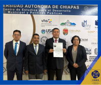 CEDES celebra Examen Profesional por Defensa de Tesis con Mención Honorífica en la Licenciatura en Desarrollo Municipal y Gobernabilidad